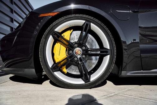 2020 Porsche Taycan Turbo S