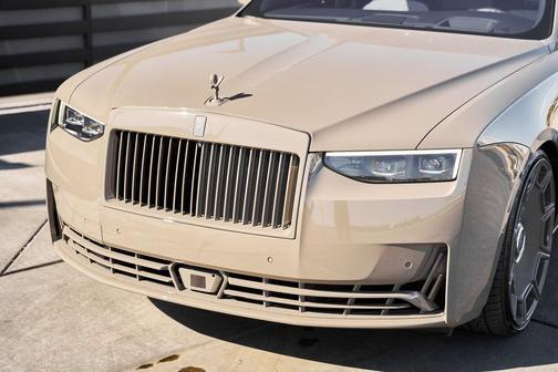 2025 Rolls-Royce Ghost Base