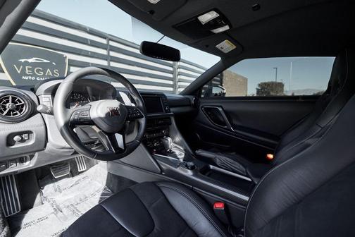 2017 Nissan GT-R Premium