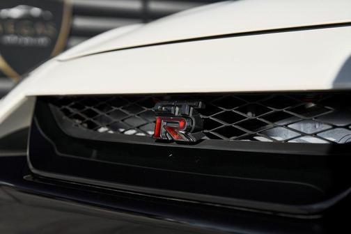 2017 Nissan GT-R Premium