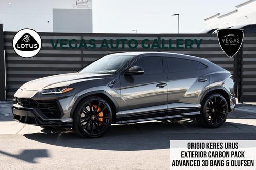 2022 Lamborghini Urus Graphite Capsule