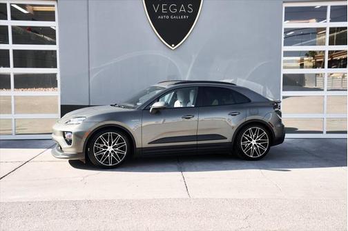 2024 Porsche Macan Base