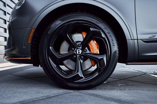 2025 Bentley Bentayga S Black Edition