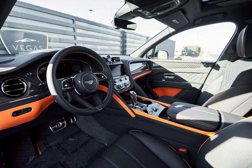 2025 Bentley Bentayga S Black Edition