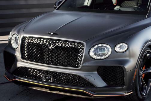 2025 Bentley Bentayga S Black Edition