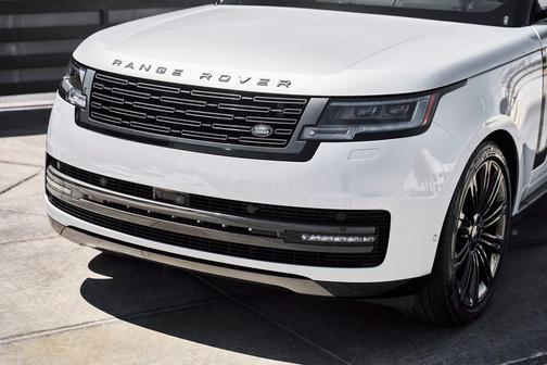 Silver 2024 Land Rover Range Rover P400 SE