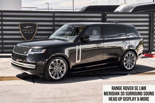 Santorini Black Metallic 2025 Land Rover Range Rover P530 SE 7 Seat