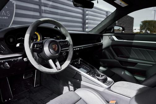 2024 Porsche 911 Turbo S