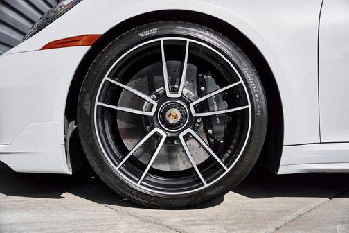 2025 Porsche 911 Turbo S