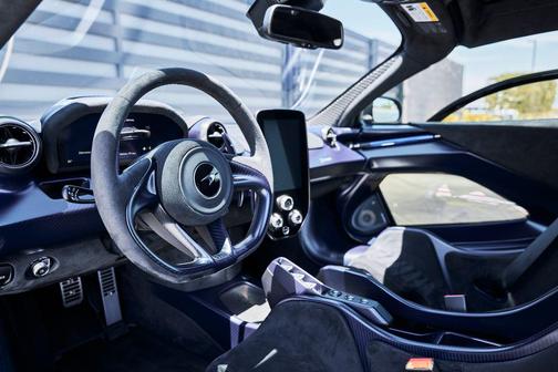 Abyss Black 2019 McLaren Senna