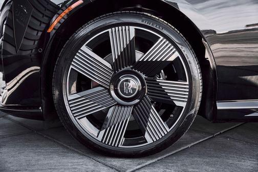 Black Diamond 2025 Rolls-Royce Spectre