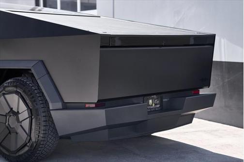 2024 Tesla Cybertruck Cyberbeast