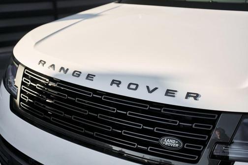 2025 Land Rover Range Rover P530 SE 7 Seat