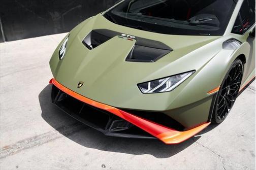2023 Lamborghini Huracan STO Coupe