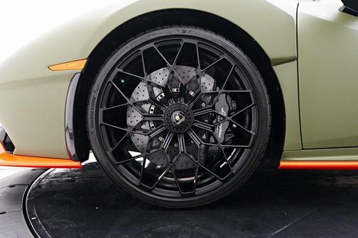 2023 Lamborghini Huracan STO Coupe
