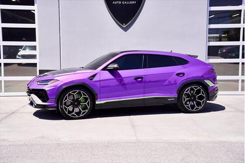 2024 Lamborghini Urus Performante