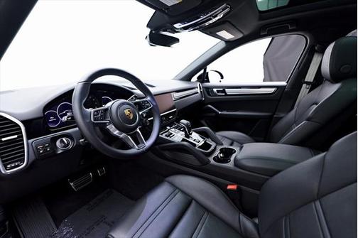 2022 Porsche Cayenne S