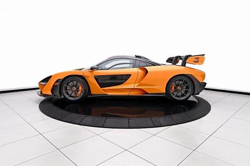 2019 McLaren Senna 
