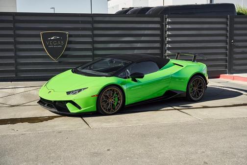 2019 Lamborghini Huracan Performante