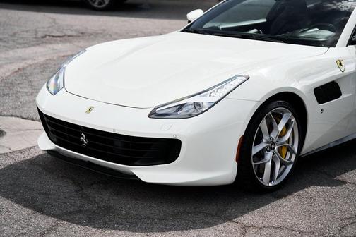 2019 Ferrari GTC4Lusso T