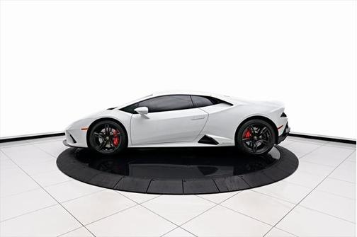 2020 Lamborghini Huracan EVO Base