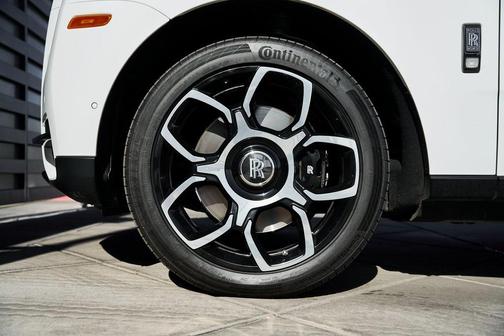 2023 Rolls-Royce Cullinan Black Badge