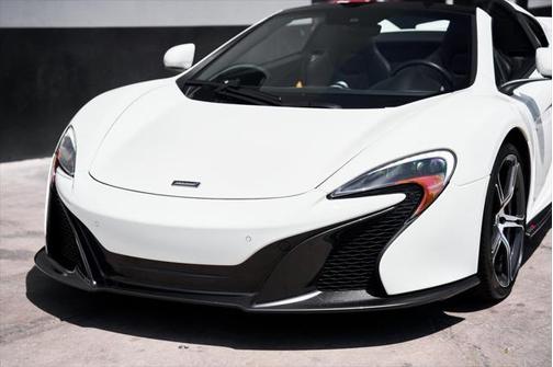 2015 McLaren 650S Base