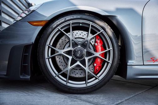 2025 Porsche 718 Spyder RS