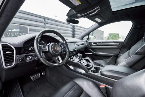 2020 Porsche Cayenne Turbo