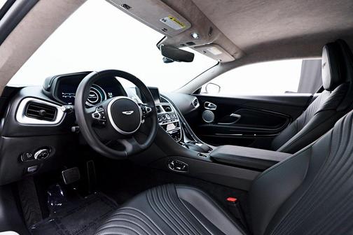 2019 Aston Martin DB11 Base
