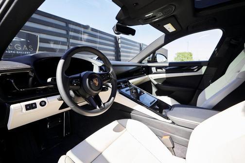 2025 Porsche Panamera 4S