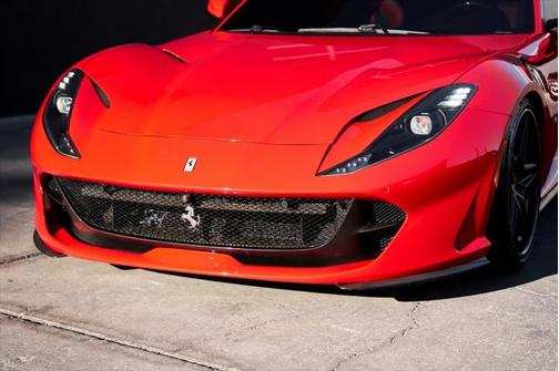 2018 Ferrari 812 Superfast Base