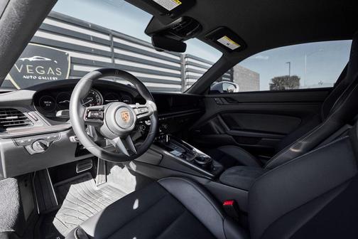 2023 Porsche 911 Carrera 4 GTS