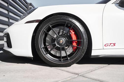 2023 Porsche 911 Carrera 4 GTS