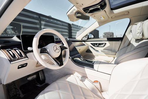 Moonlight White 2025 Mercedes-Benz Maybach S 680 Maybach S 680
