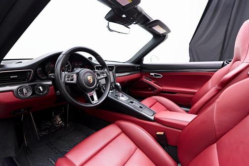 2019 Porsche 911 Turbo S