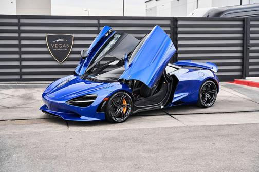 Aurora Blue 2024 McLaren 750S Coupe