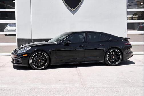 2018 Porsche Panamera E-Hybrid 4