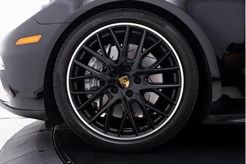 2018 Porsche Panamera E-Hybrid 4