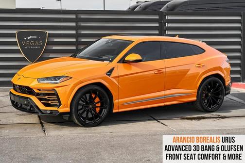 2022 Lamborghini Urus Graphite Capsule