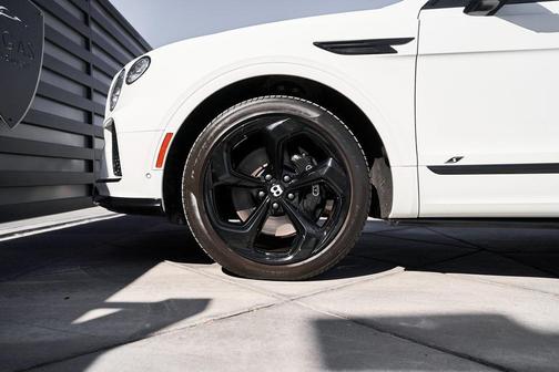 2024 Bentley Bentayga Hybrid S
