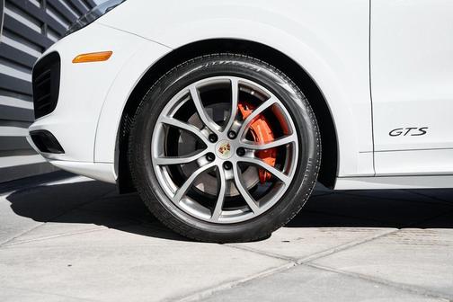 2021 Porsche Cayenne GTS