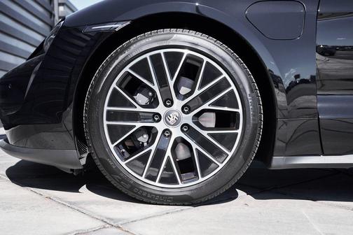 2023 Porsche Taycan Base