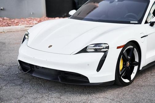 2020 Porsche Taycan Turbo S