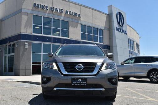 2019 Nissan Pathfinder SV