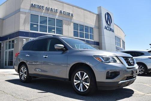 2019 Nissan Pathfinder SV