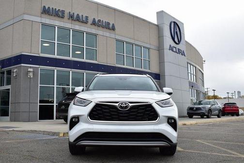 2022 Toyota Highlander Platinum