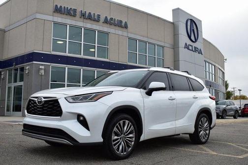 2022 Toyota Highlander Platinum
