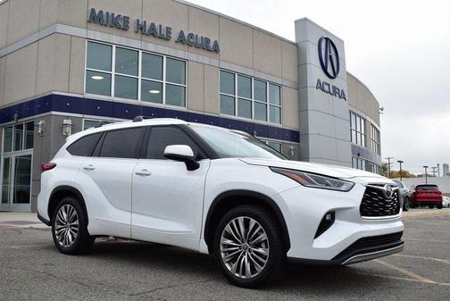 2022 Toyota Highlander Platinum