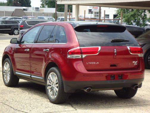 2013 Lincoln MKX Base